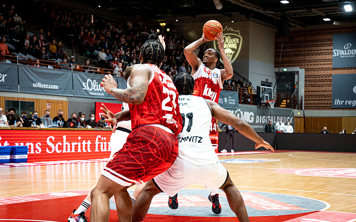 2022 04 03 s Oliver Baskets 33 2022 04 03 s Oliver Baskets 33