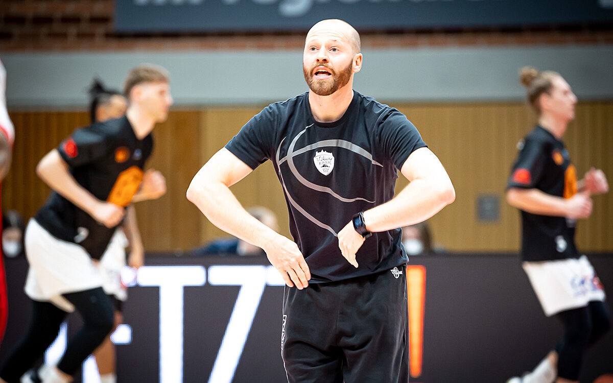 2022 04 03 s Oliver Baskets 5 2022 04 03 s Oliver Baskets 5