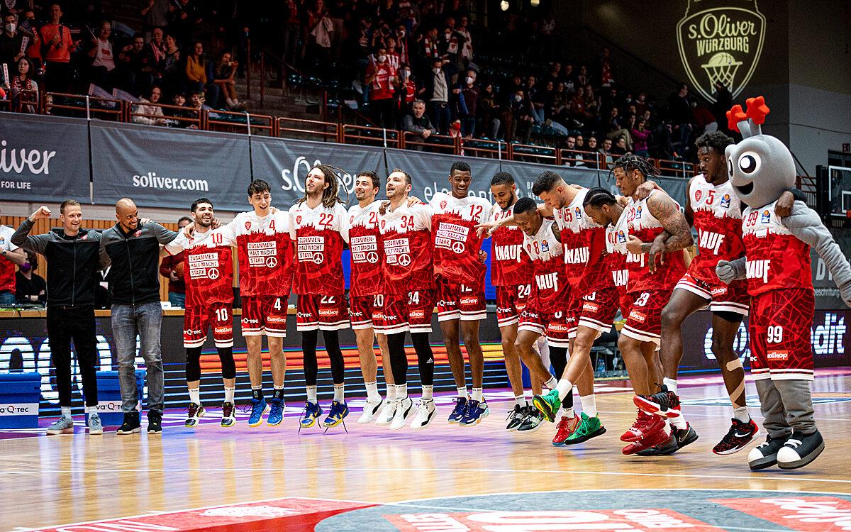 2022 04 03 s Oliver Baskets 92 2022 04 03 s Oliver Baskets 92