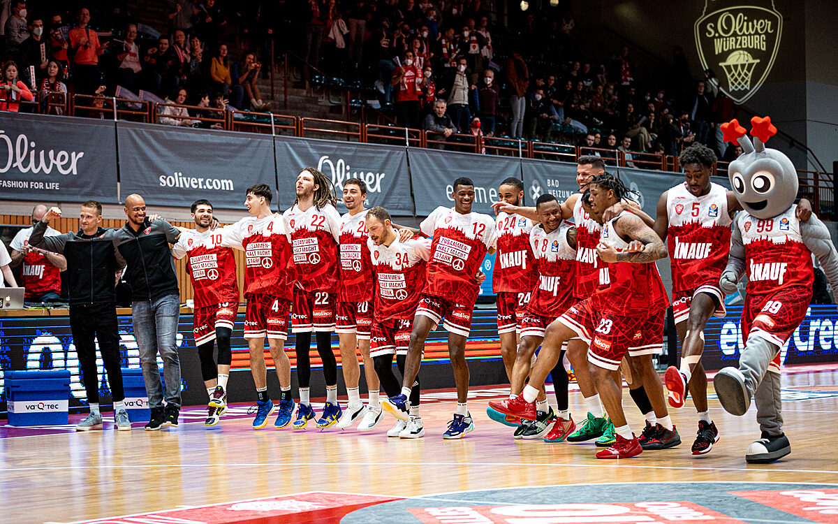 2022 04 03 s Oliver Baskets 93 2022 04 03 s Oliver Baskets 93