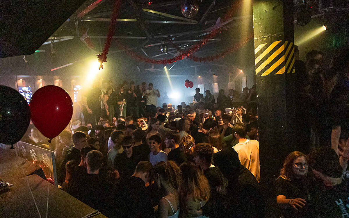 2022 04 22 Airport After Air 36 2022 04 22 Airport After Air 36