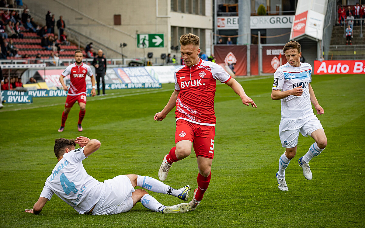 2022 04 23 FWK Kickers 35 2022 04 23 FWK Kickers 35