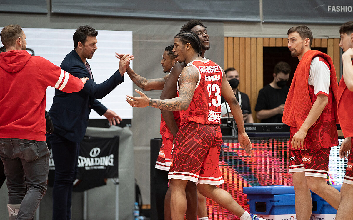 2022 04 23 s Oliver Baskets 101 2022 04 23 s Oliver Baskets 101