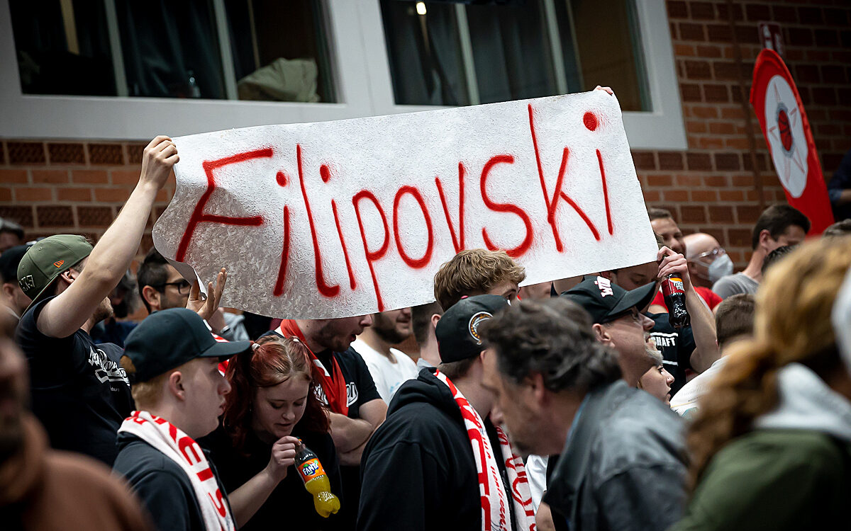 2022 04 23 s Oliver Baskets 13 2022 04 23 s Oliver Baskets 13