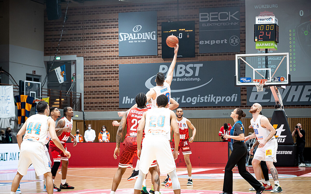 2022 04 23 s Oliver Baskets 17 2022 04 23 s Oliver Baskets 17