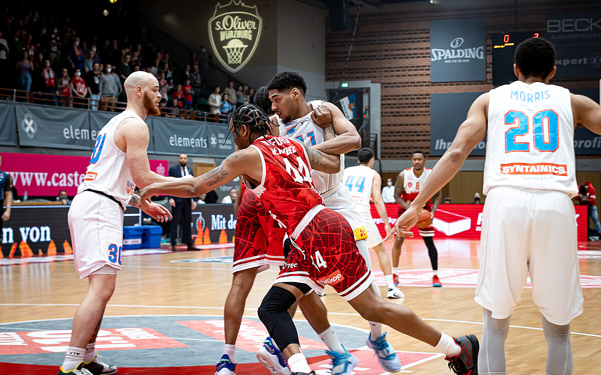 2022 04 23 s Oliver Baskets 18 2022 04 23 s Oliver Baskets 18