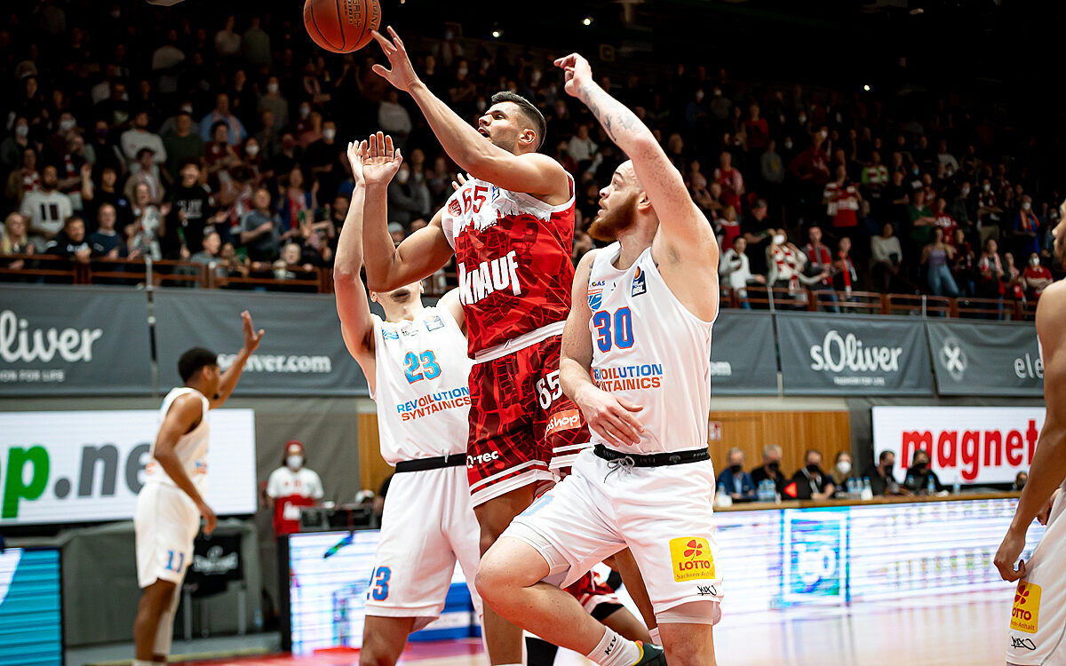 2022 04 23 s Oliver Baskets 28 2022 04 23 s Oliver Baskets 28