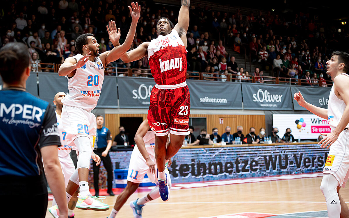 2022 04 23 s Oliver Baskets 30 2022 04 23 s Oliver Baskets 30