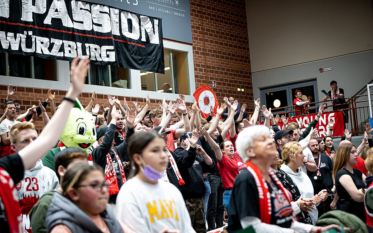 2022 04 23 s Oliver Baskets 40 2022 04 23 s Oliver Baskets 40