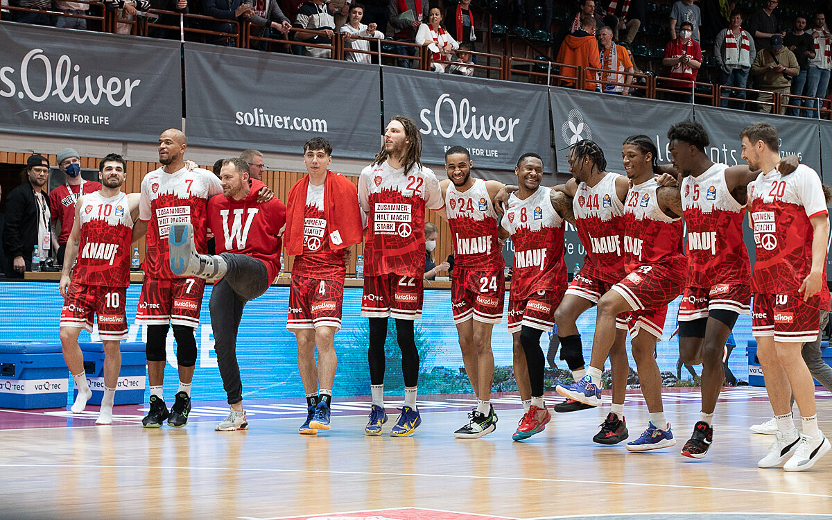 2022 04 23 s Oliver Baskets 444 2022 04 23 s Oliver Baskets 444