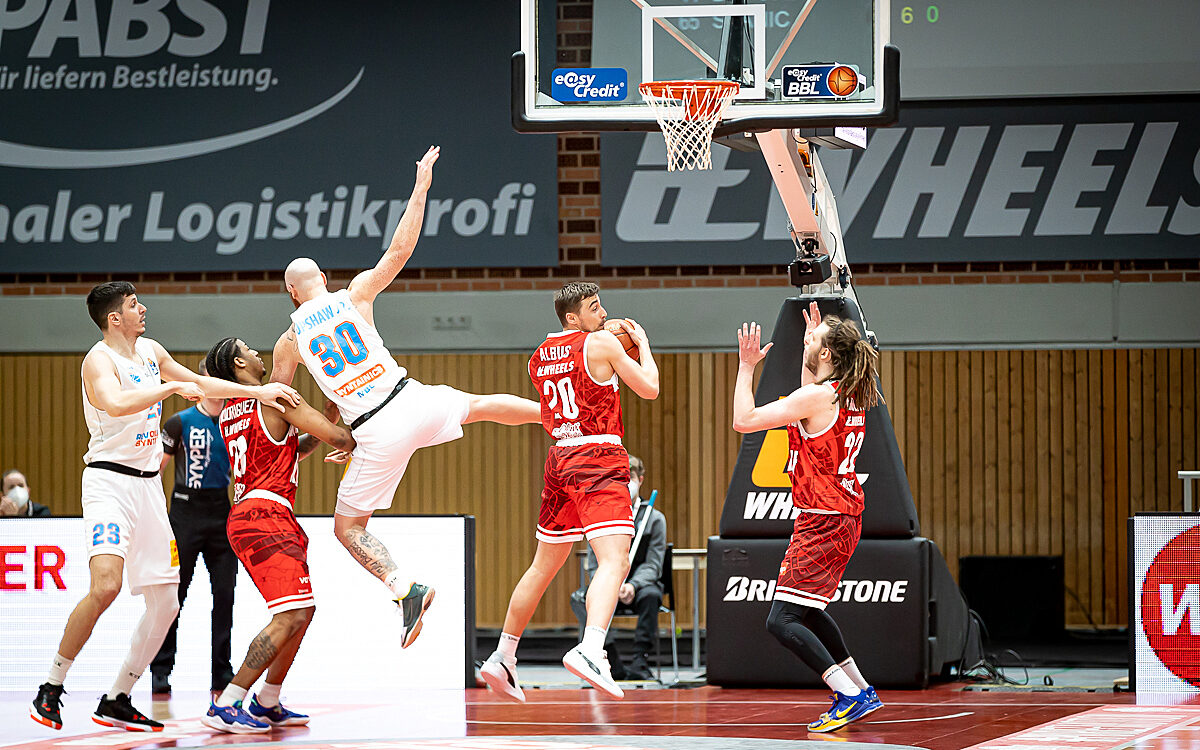 2022 04 23 s Oliver Baskets 55 2022 04 23 s Oliver Baskets 55