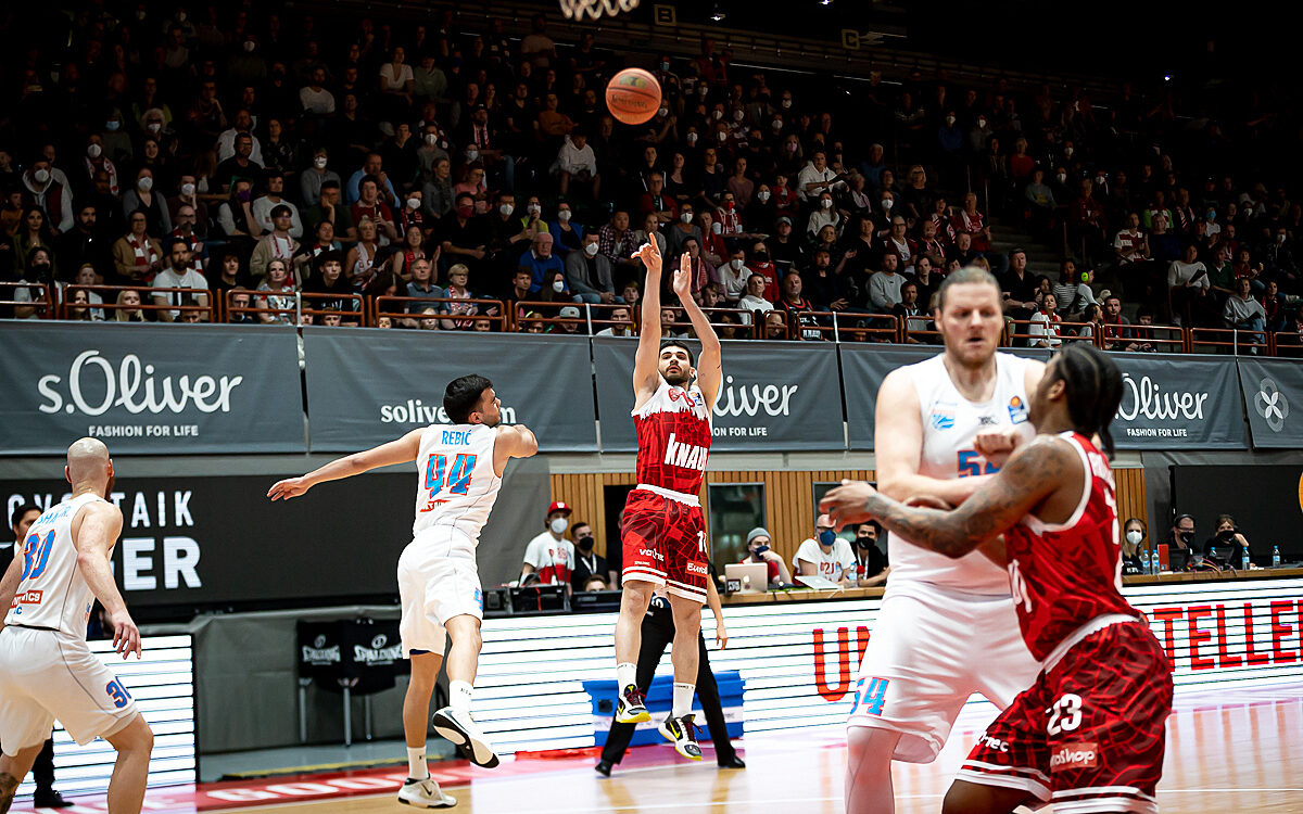 2022 04 23 s Oliver Baskets 62 2022 04 23 s Oliver Baskets 62