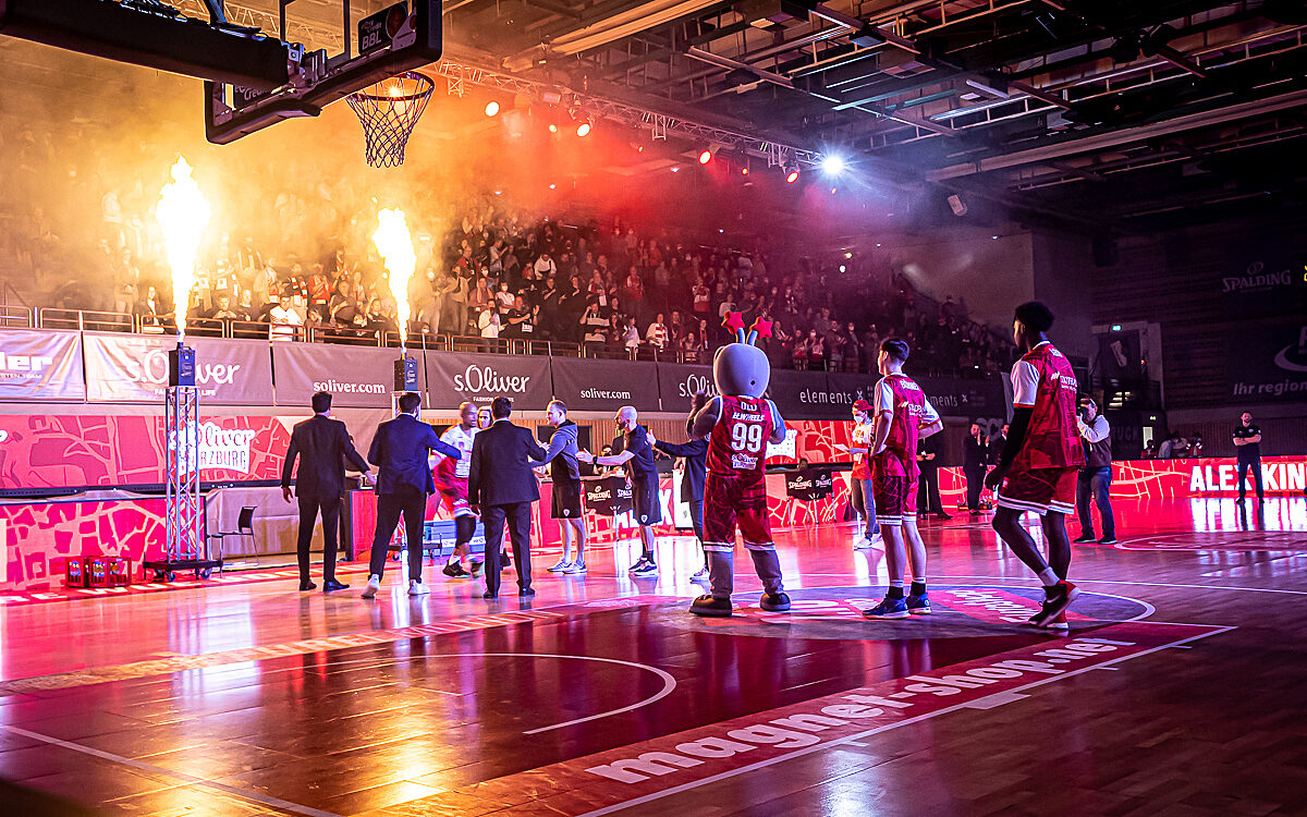 2022 04 23 s Oliver Baskets 8 2022 04 23 s Oliver Baskets 8