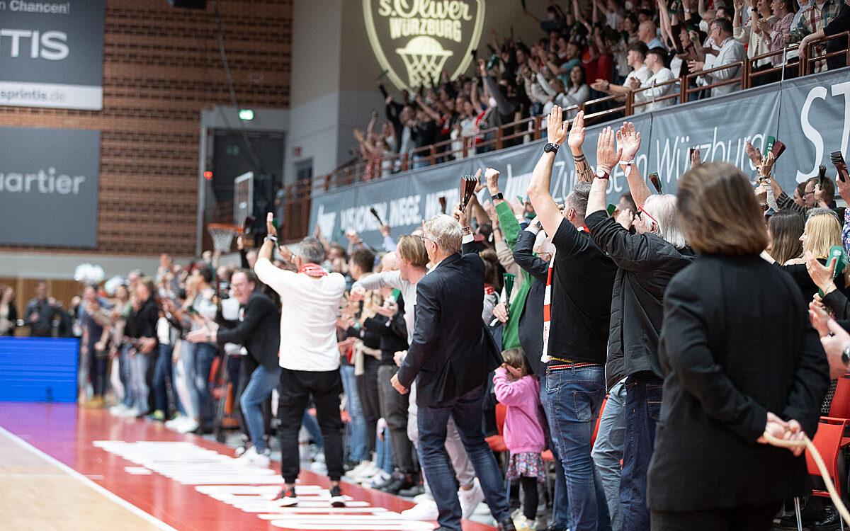 2022 04 23 s Oliver Baskets 99 2022 04 23 s Oliver Baskets 99