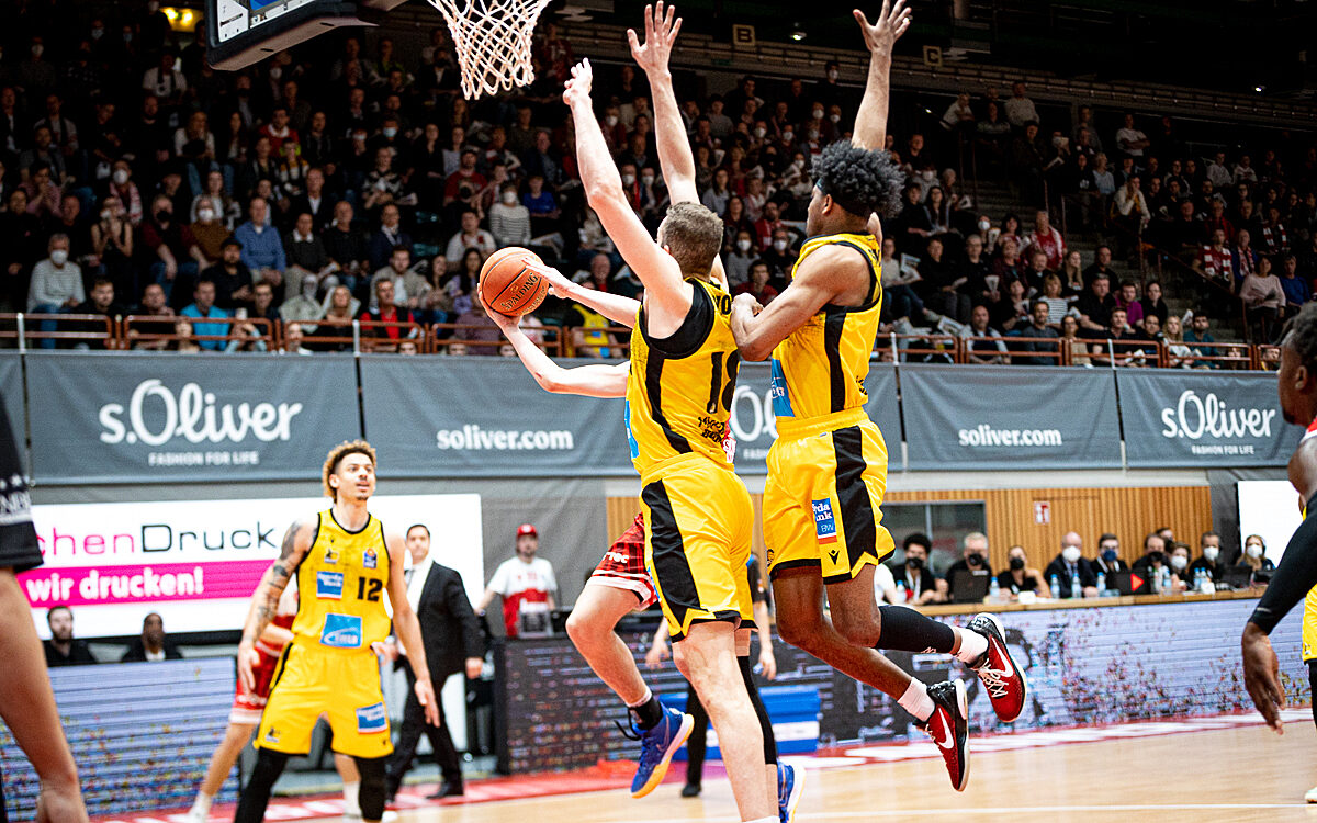 2022 04 26 s Oliver Baskets 479 2022 04 26 s Oliver Baskets 479