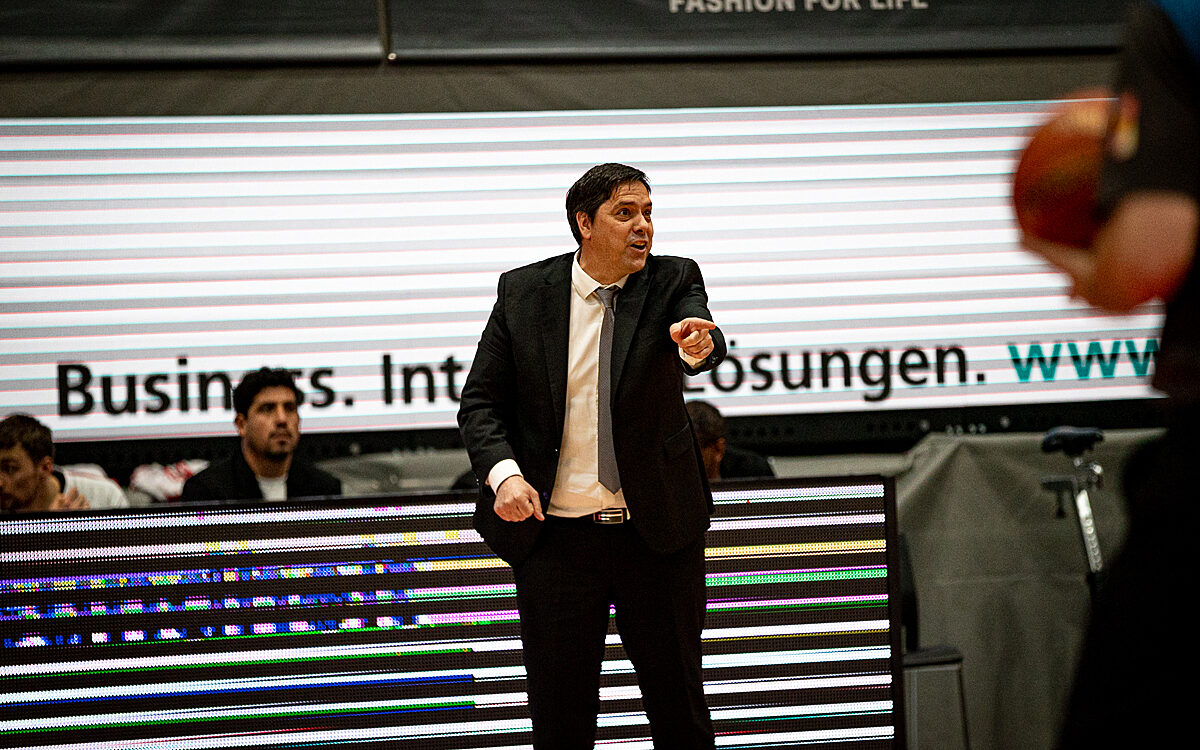 2022 04 26 s Oliver Baskets 493 2022 04 26 s Oliver Baskets 493