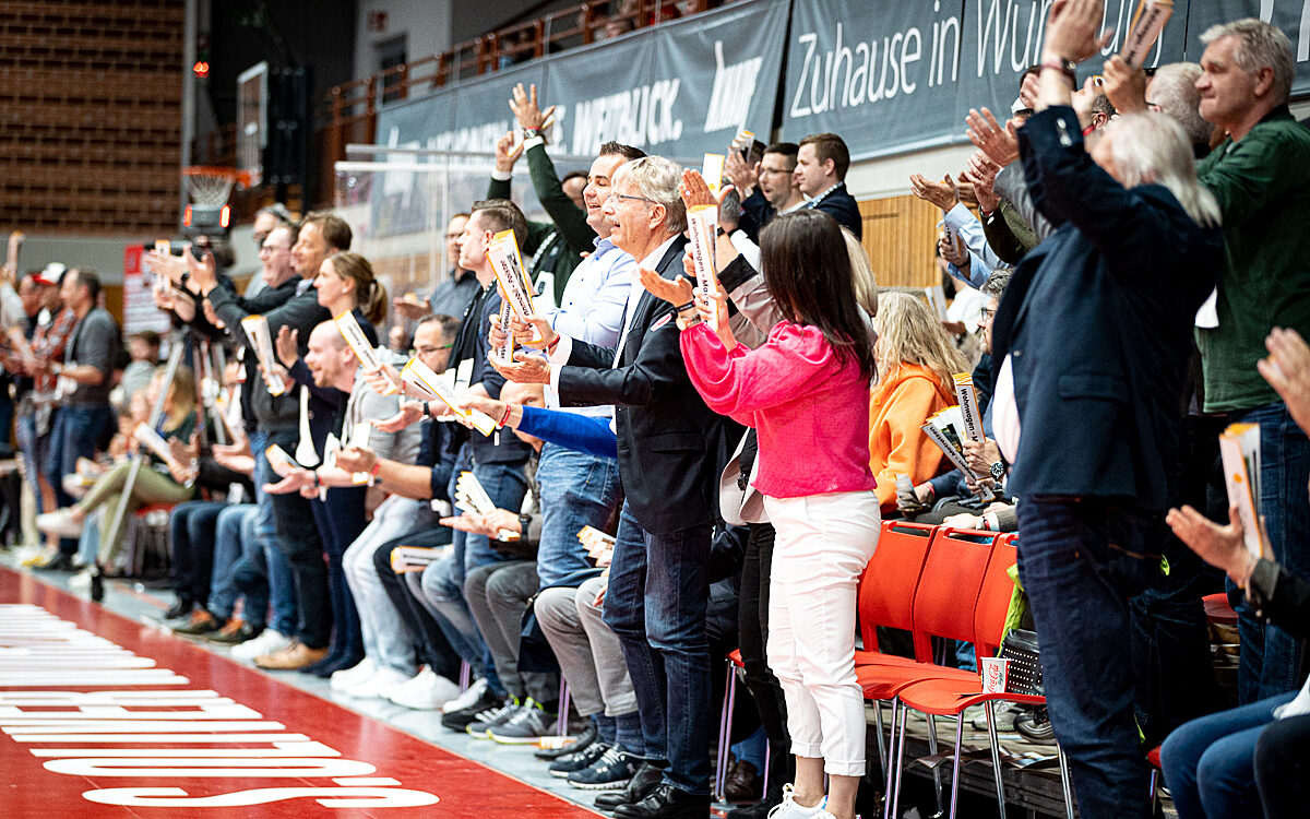 2022 04 26 s Oliver Baskets 504 2022 04 26 s Oliver Baskets 504