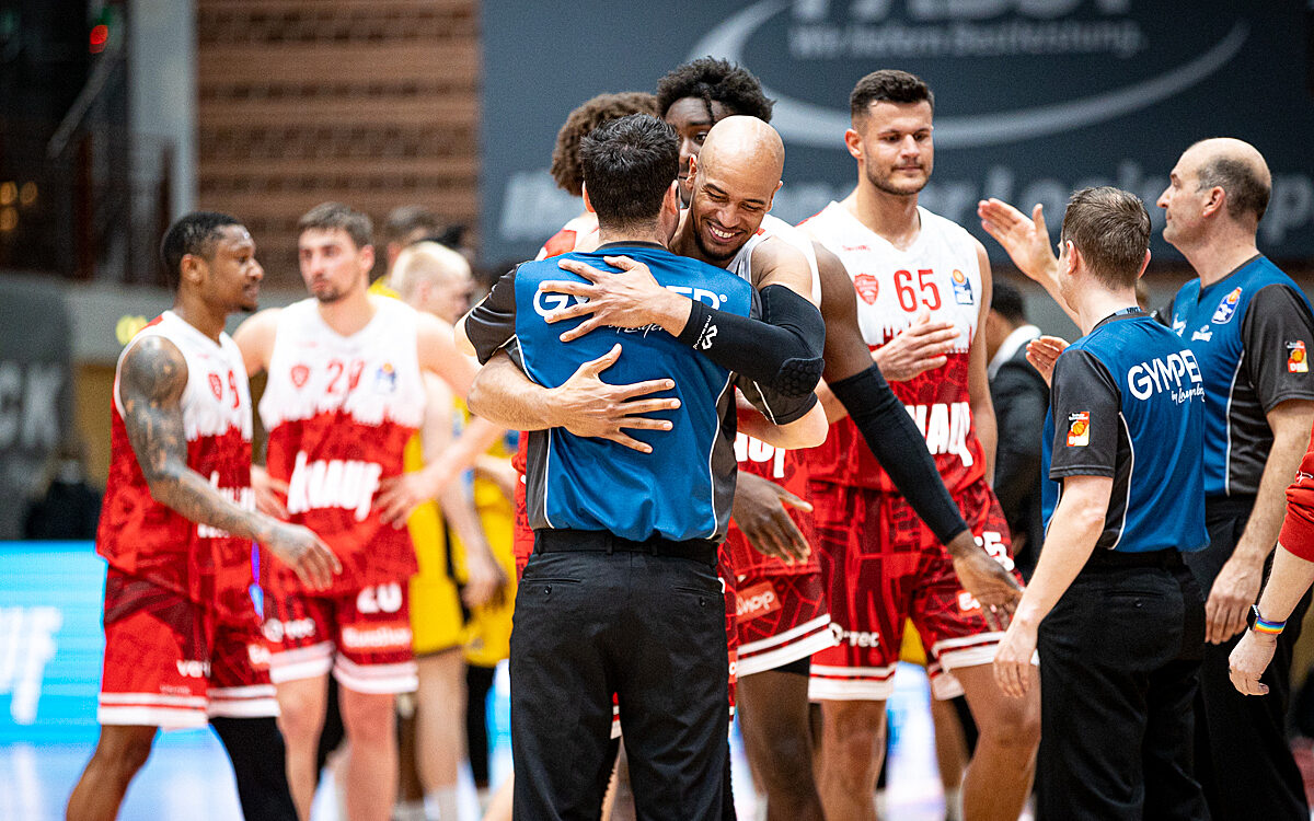 2022 04 26 s Oliver Baskets 519 2022 04 26 s Oliver Baskets 519