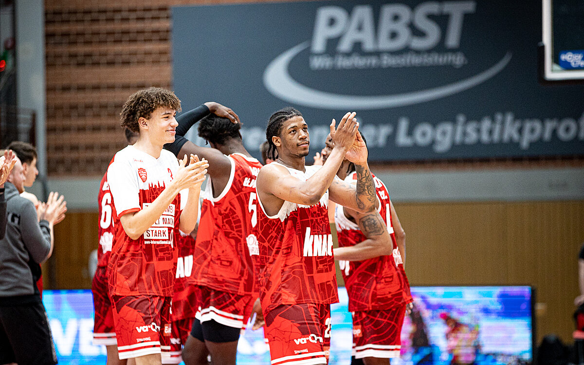 2022 04 26 s Oliver Baskets 522 2022 04 26 s Oliver Baskets 522