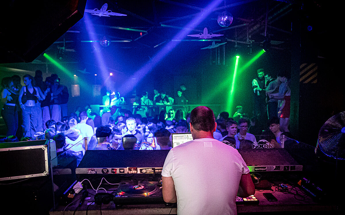 2022 04 30 Airport 2 2022 04 30 Airport 2