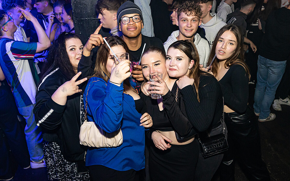 2022 05 01 Airport 33 2022 05 01 Airport 33