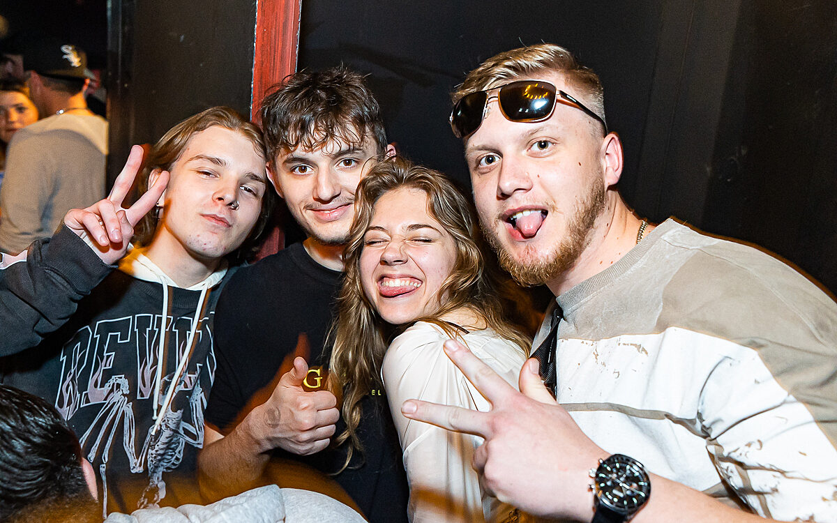 2022 05 01 Airport 44 2022 05 01 Airport 44