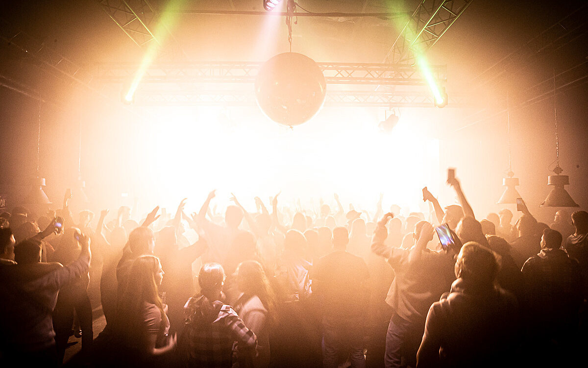 2022 09 17 Airport Malle Party 17 2022 09 17 Airport Malle Party 17