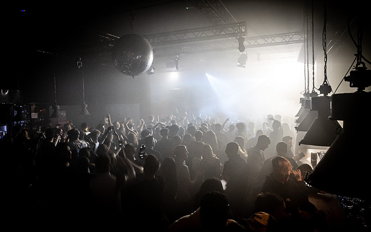 2022 09 17 Airport Malle Party 30 2022 09 17 Airport Malle Party 30