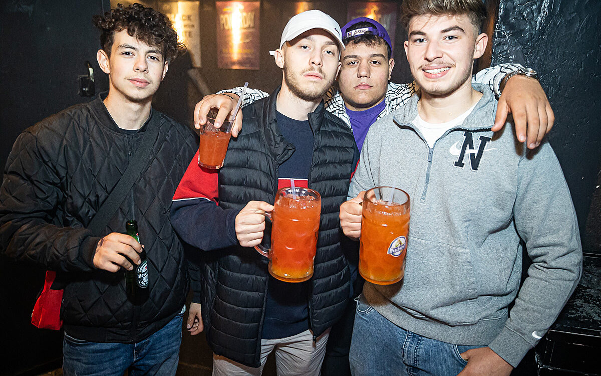 2022 09 17 Airport Malle Party 50 2022 09 17 Airport Malle Party 50