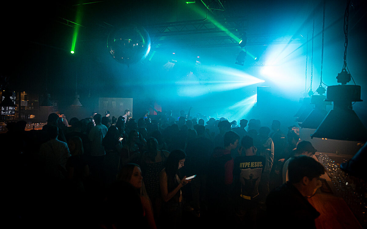 2022 09 17 Airport Malle Party 8 2022 09 17 Airport Malle Party 8