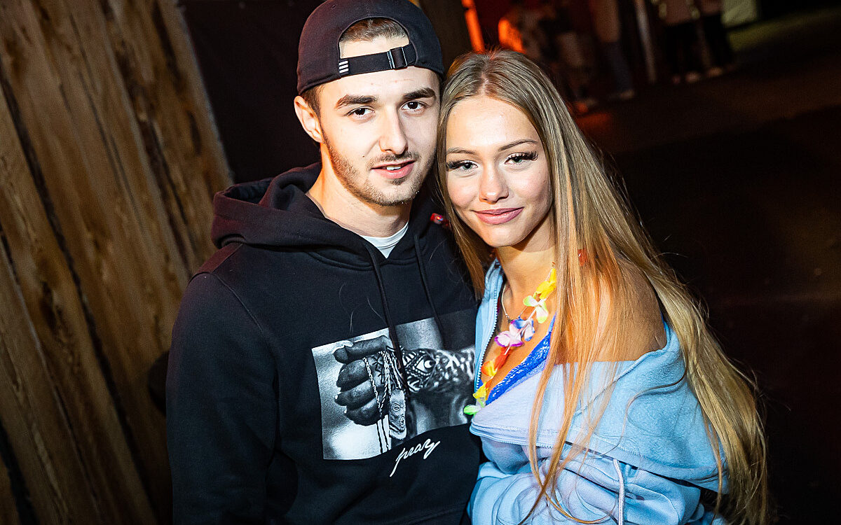 2022 09 18 Airport Malle Party 83 2022 09 18 Airport Malle Party 83