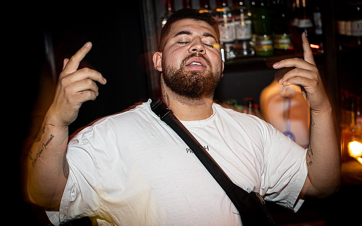 2022 09 30 Airport Black White 17 2022 09 30 Airport Black White 17