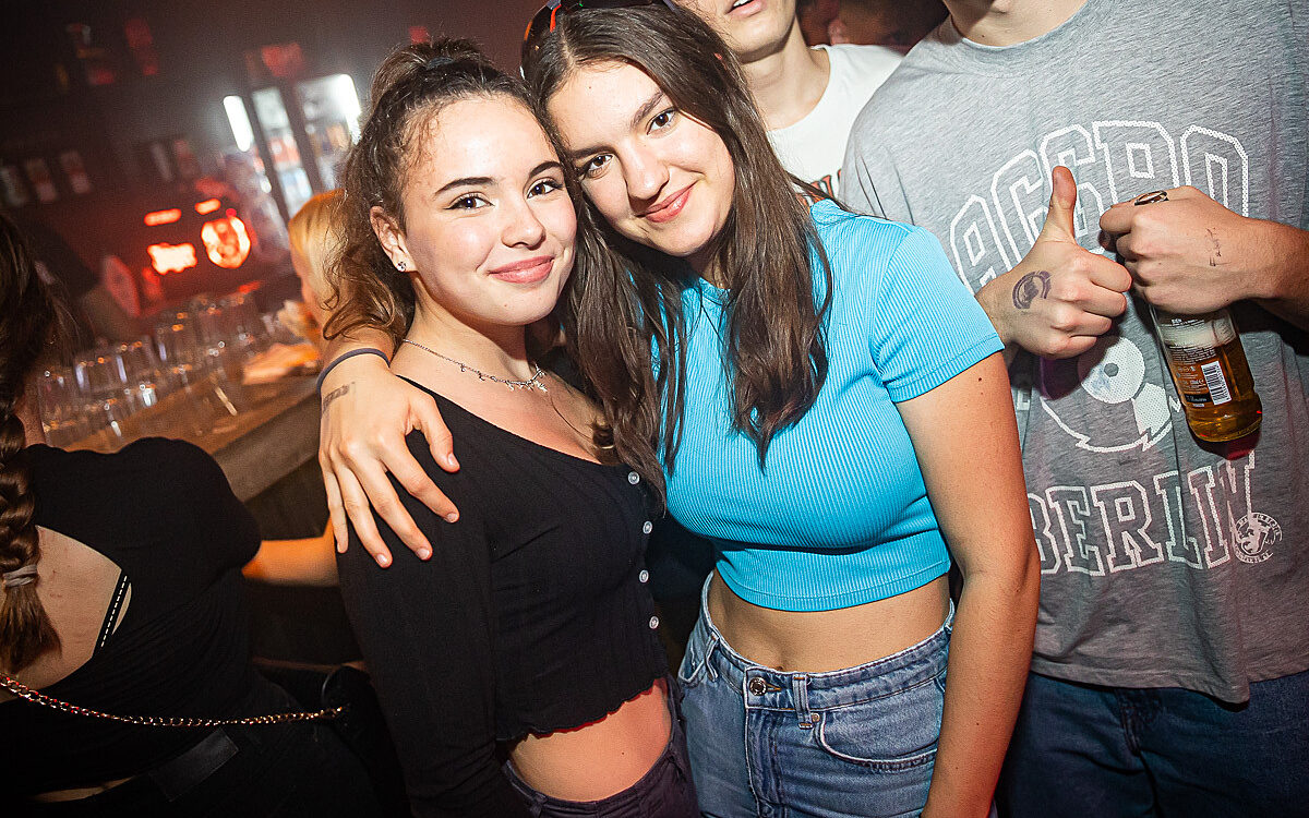 2022 10 22 Airport Votation 24 2022 10 22 Airport Votation 24