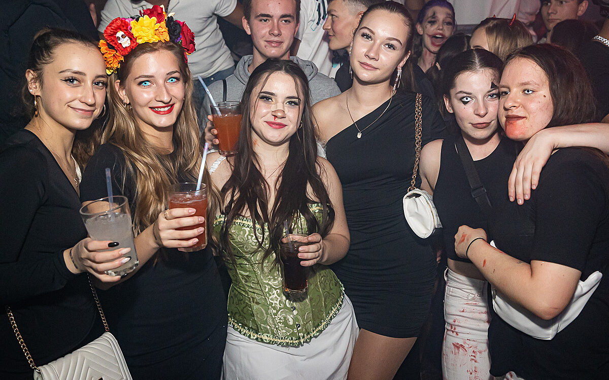 2022 10 31 Airport Halloween 8 2022 10 31 Airport Halloween 8