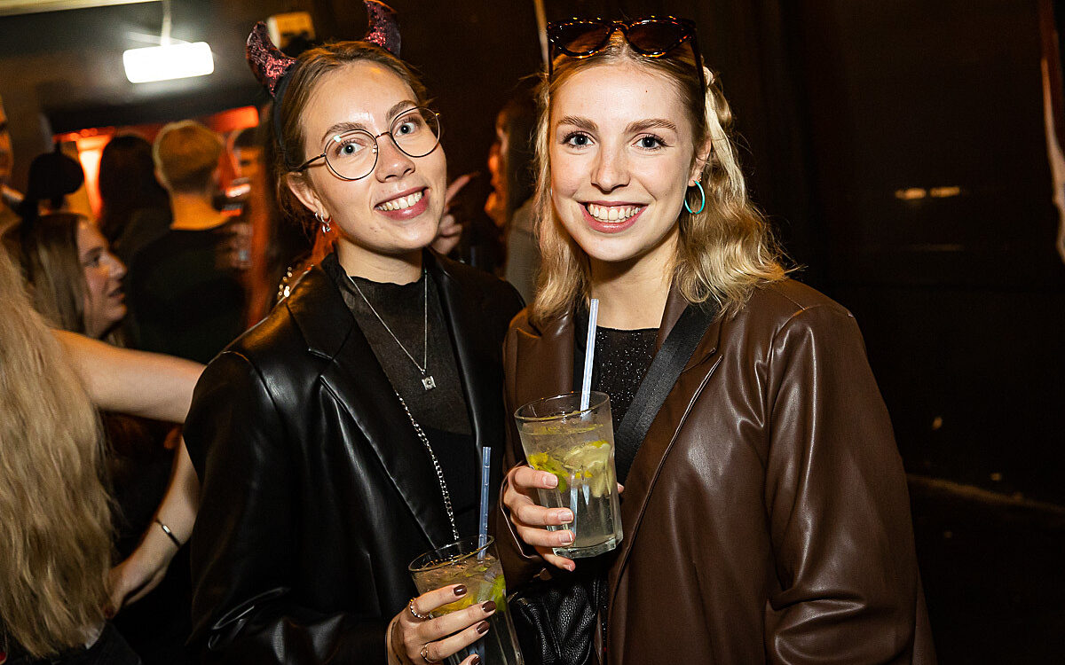 2022 11 01 Airport Halloween 17 2022 11 01 Airport Halloween 17