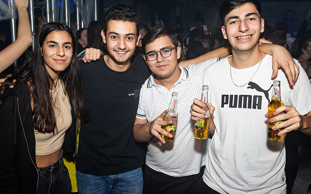 2022 11 01 Airport Halloween 28 2022 11 01 Airport Halloween 28