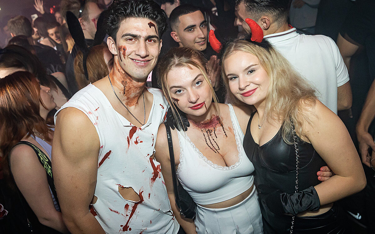 2022 11 01 Airport Halloween 33 2022 11 01 Airport Halloween 33