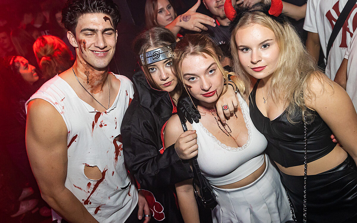 2022 11 01 Airport Halloween 34 2022 11 01 Airport Halloween 34