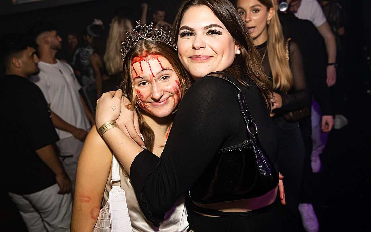 2022 11 01 Airport Halloween 60 2022 11 01 Airport Halloween 60