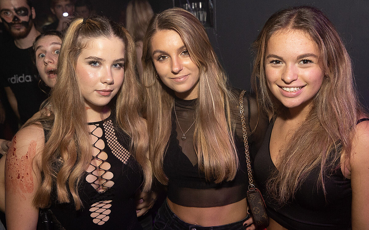 2022 11 01 Airport Halloween 63 2022 11 01 Airport Halloween 63