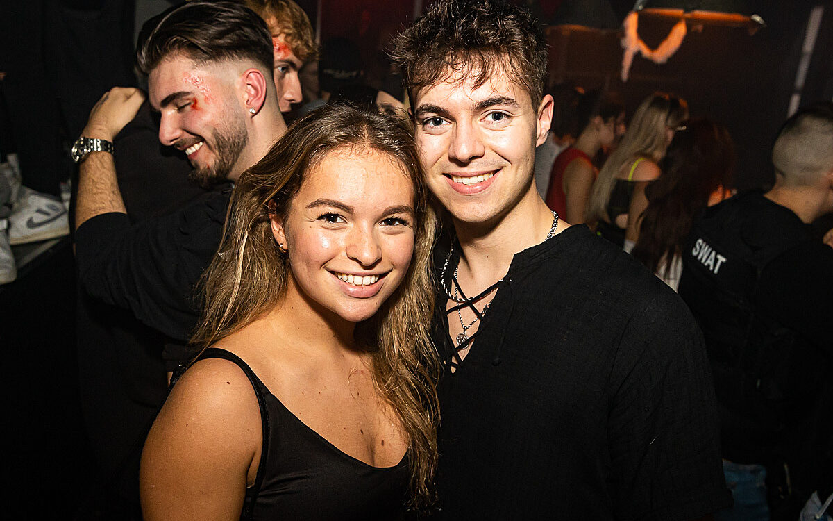 2022 11 01 Airport Halloween 65 2022 11 01 Airport Halloween 65