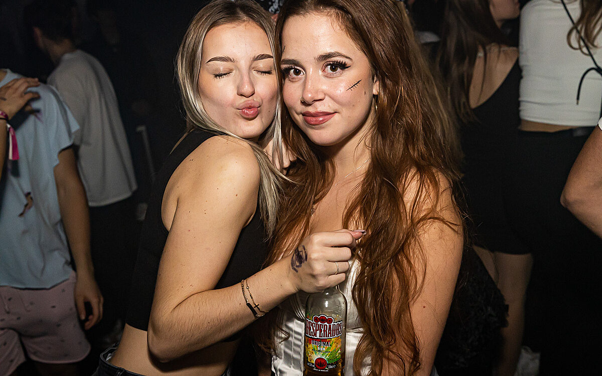 2022 11 01 Airport Halloween 77 2022 11 01 Airport Halloween 77