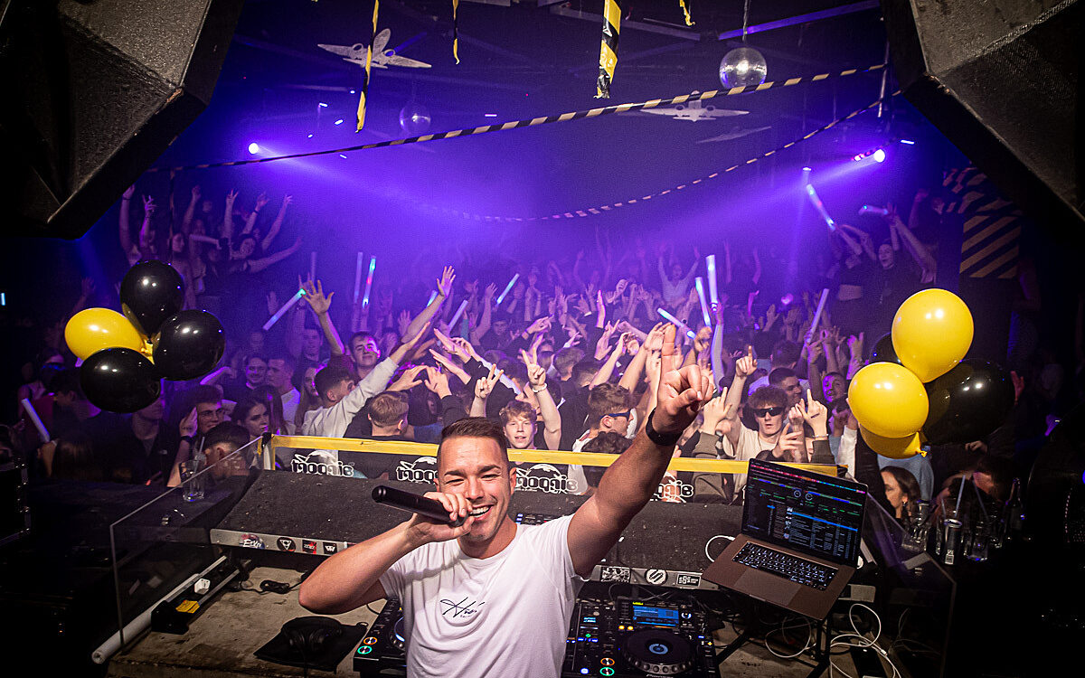 2022 11 12 Airport Fasching 88 2022 11 12 Airport Fasching 88