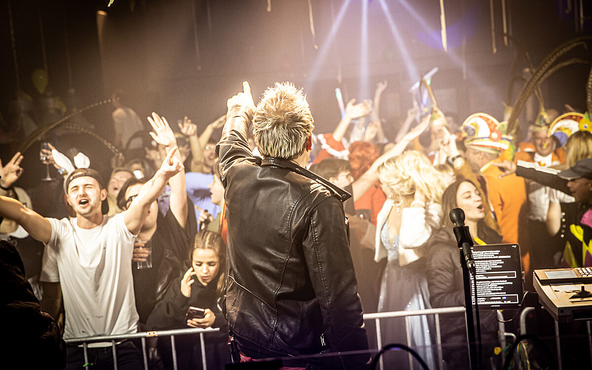 2022 11 12 Airport Fasching 99 2022 11 12 Airport Fasching 99