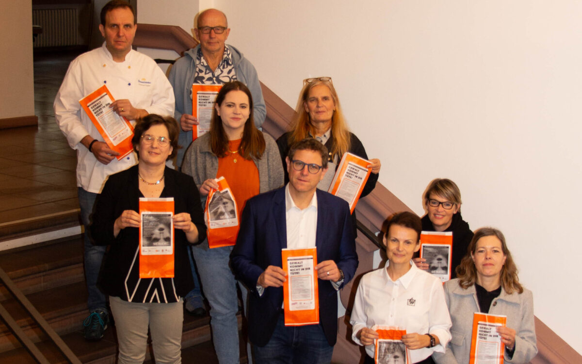 1028 Gewalt kommt nicht in die Tuete 1 1028 Gewalt kommt nicht in die Tuete 1