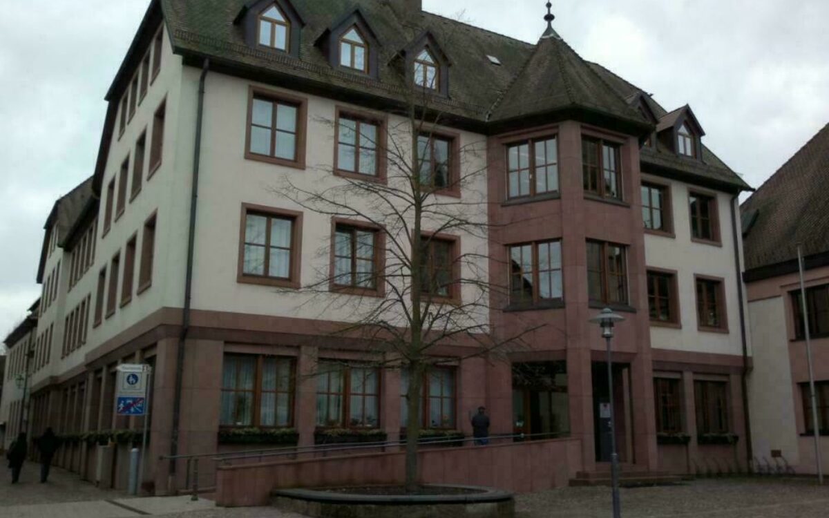 16051930161582193735lohr rathaus 1 fh 16051930161582193735lohr rathaus 1 fh