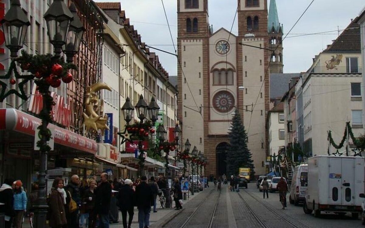 Die Domstraße weihnachtlich geschmückt Die Domstraße weihnachtlich geschmückt