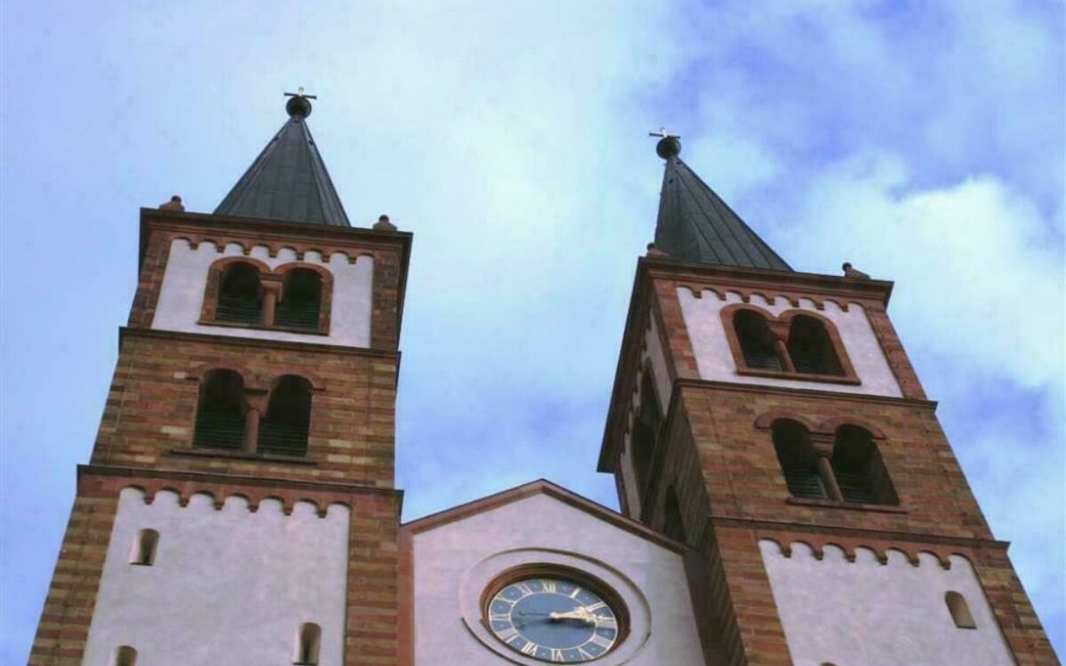 1606305895dom trrme spitze foto fh 1606305895dom trrme spitze foto fh