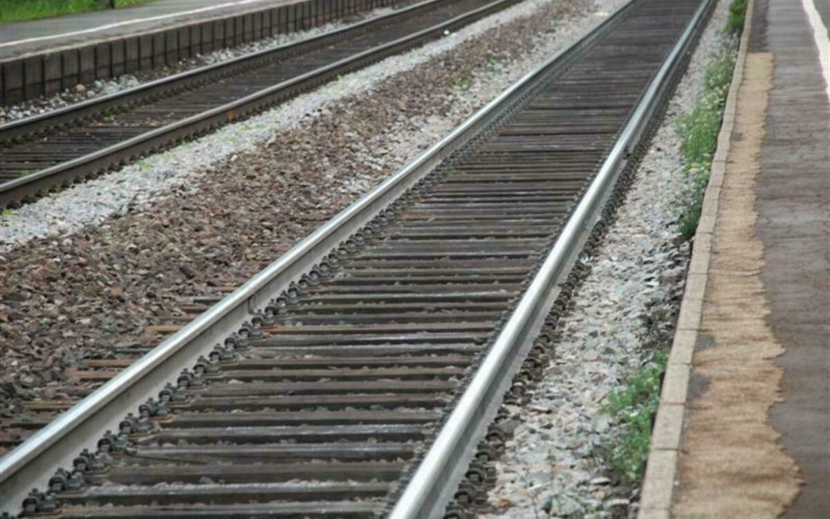 1606745083bahnschienen 3 fh 1606745083bahnschienen 3 fh