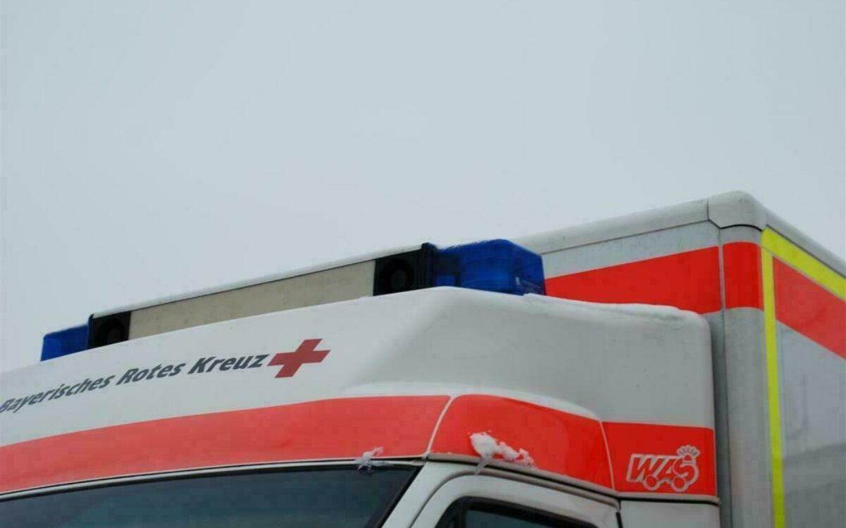 1607164641brk rettungswagen winter 3 foto foto fh 1607164641brk rettungswagen winter 3 foto foto fh